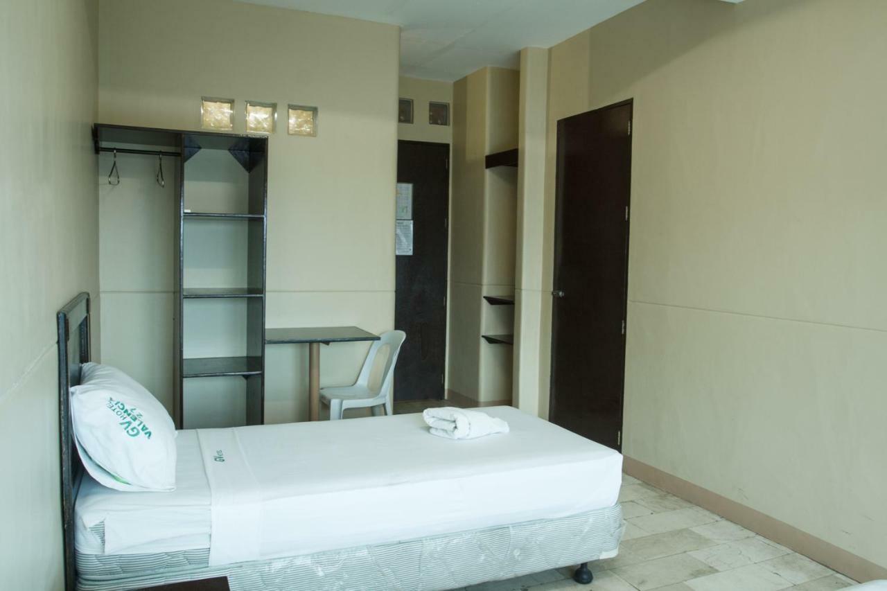 Gv Hotel - Valencia Zewnętrze zdjęcie